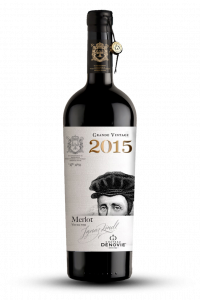 Лауреат международных винных конкурсов:  "Decanter Asia Wine Awards"